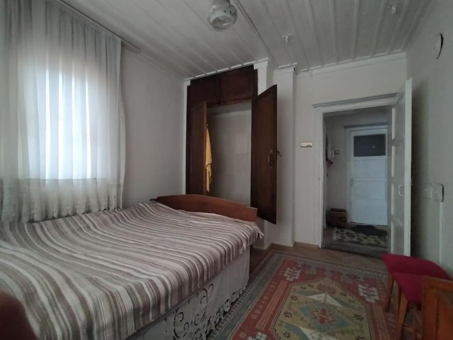 Afyon Kalesi Eteklerinde Bir Yer Villa Afyonkarahisar Luaran gambar