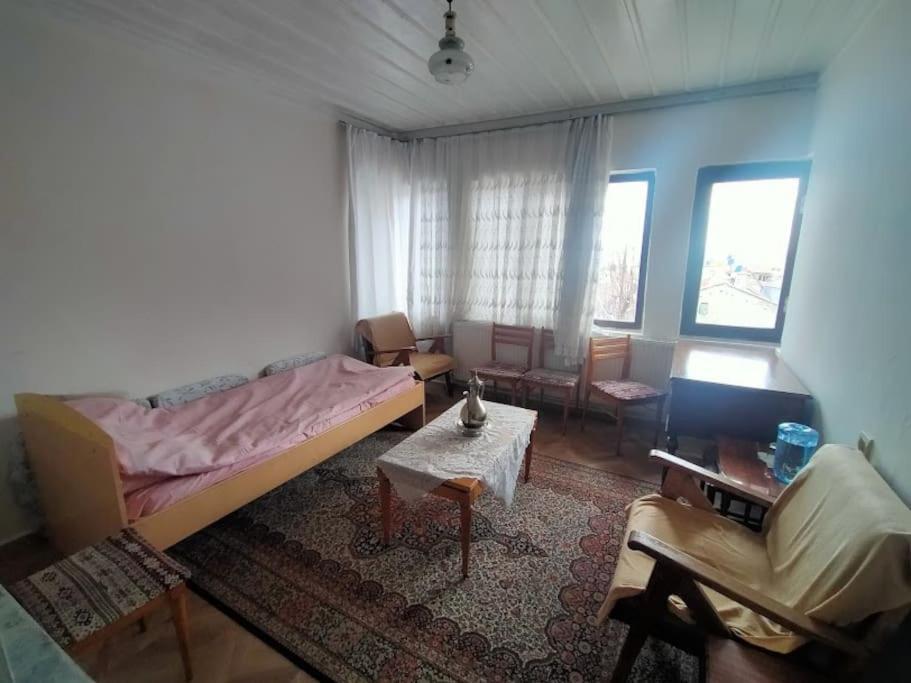 Afyon Kalesi Eteklerinde Bir Yer Villa Afyonkarahisar Luaran gambar